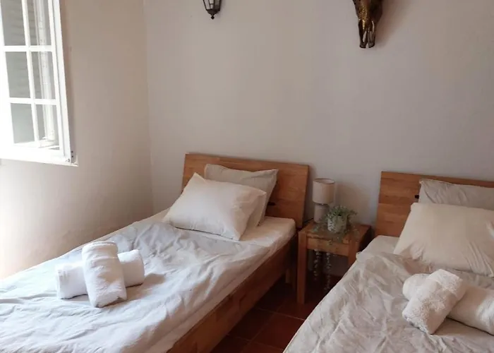 Quinta Da Calma With Pool And Bbq 빌라