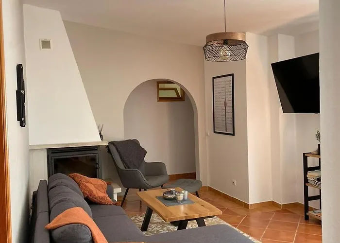 Quinta Da Calma With Pool And Bbq 빌라 *