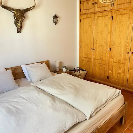 Villa Quinta Da Calma With Pool And Bbq Boliqueime