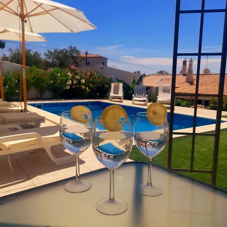 Quinta Da Calma With Pool And Bbq Boliqueime