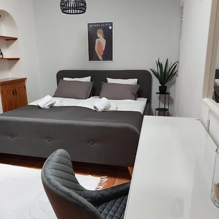 Quinta Da Calma With Pool And Bbq Villa