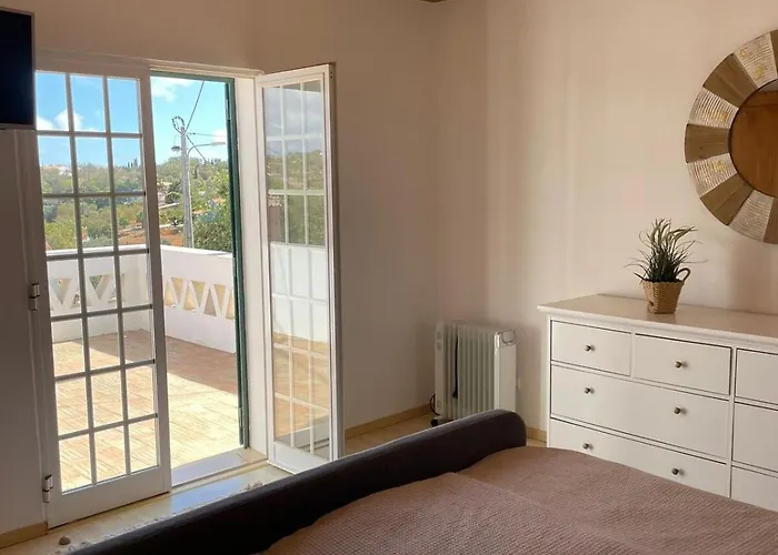 Quinta Da Calma With Pool And Bbq *