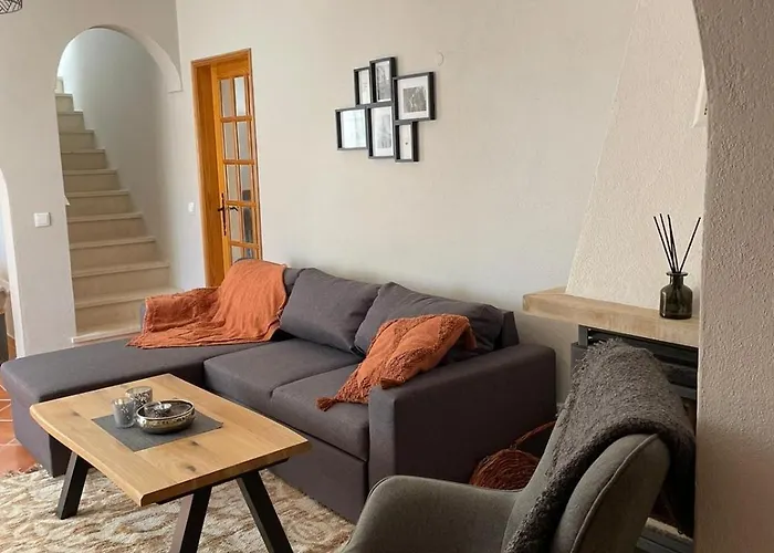 Вилла Quinta Da Calma With Pool And Bbq